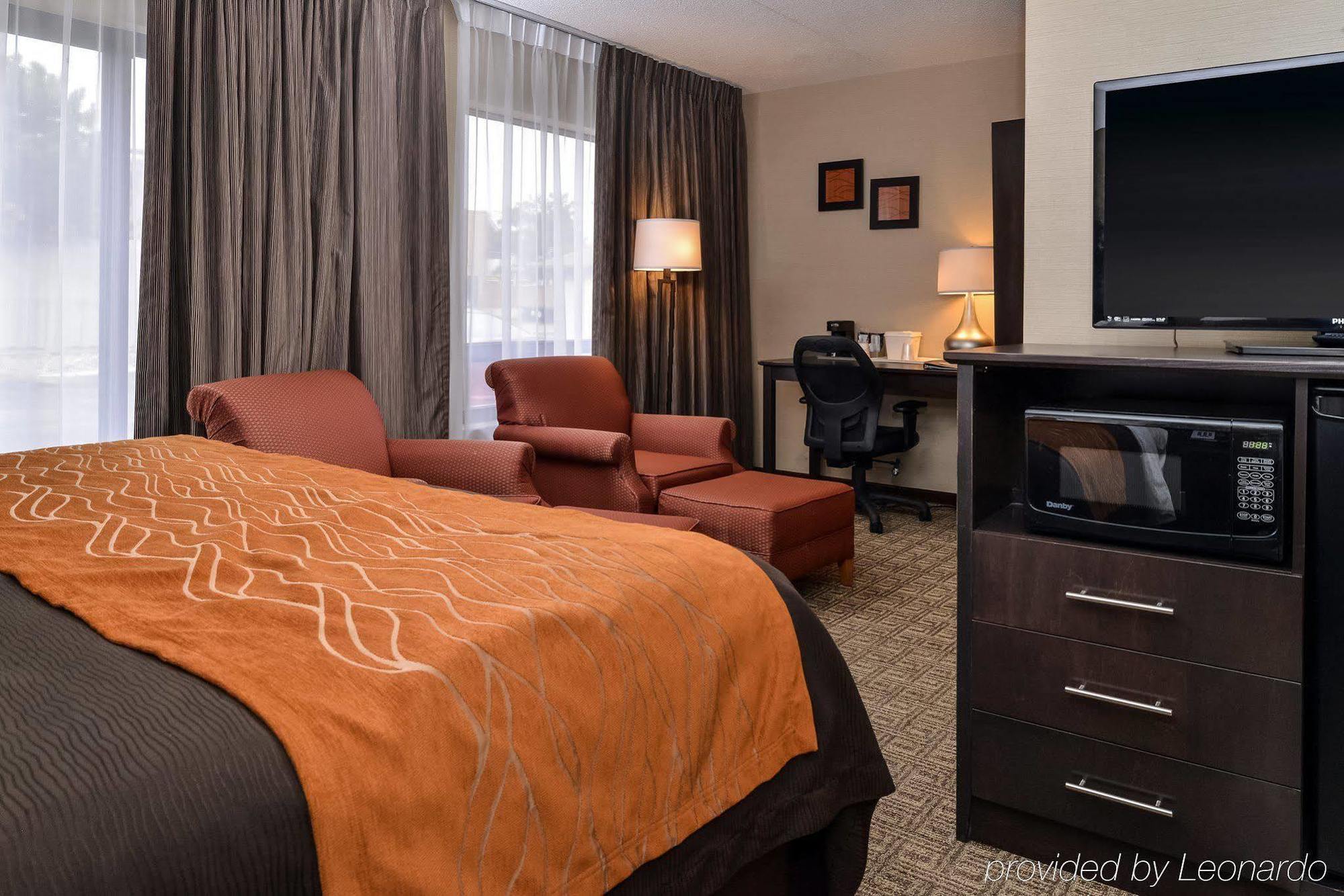 Comfort Inn Brampton Exteriör bild