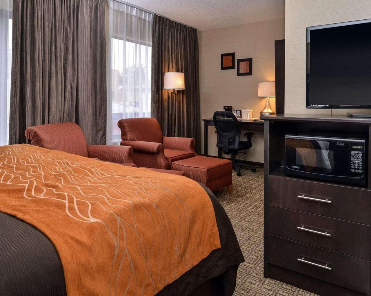 Comfort Inn Brampton Exteriör bild