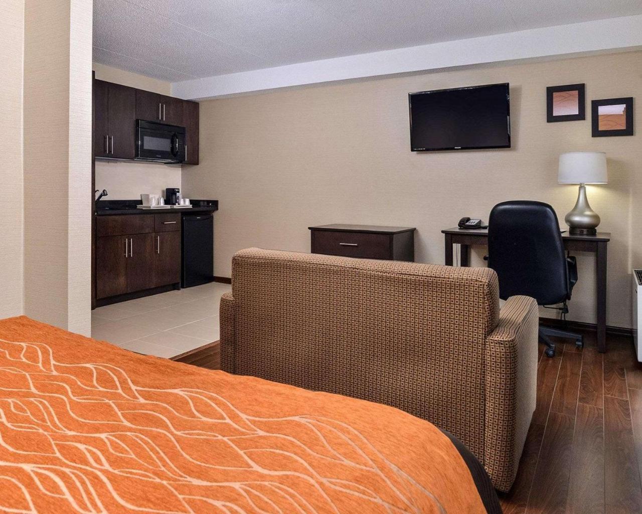 Comfort Inn Brampton Exteriör bild
