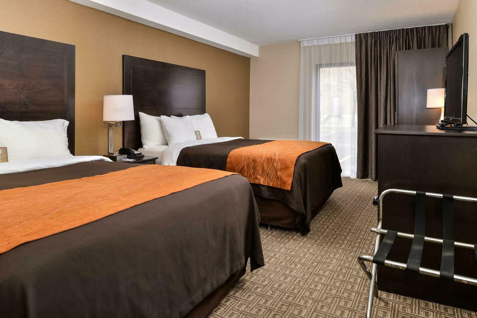 Comfort Inn Brampton Exteriör bild
